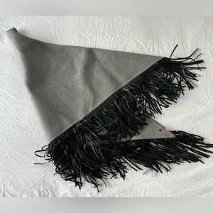 NWOT Mackage wrap w/ leather trim